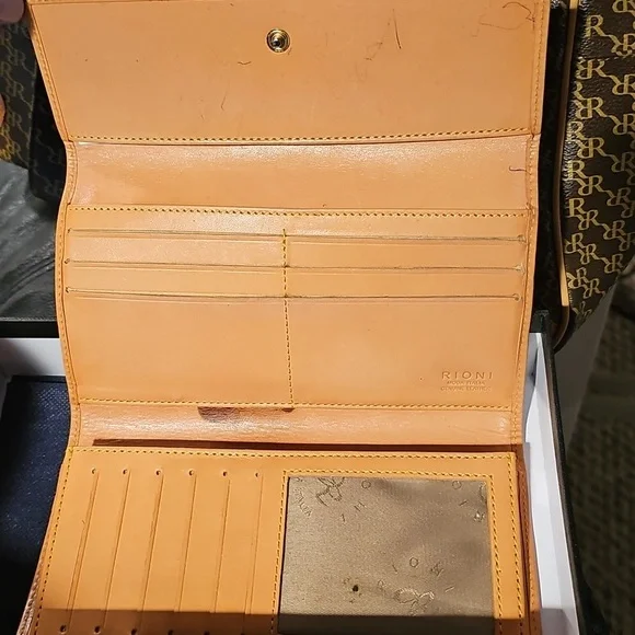 Rioni Satchel Bag..PLUS WALLET....excellent condition - Picture 7 of 10